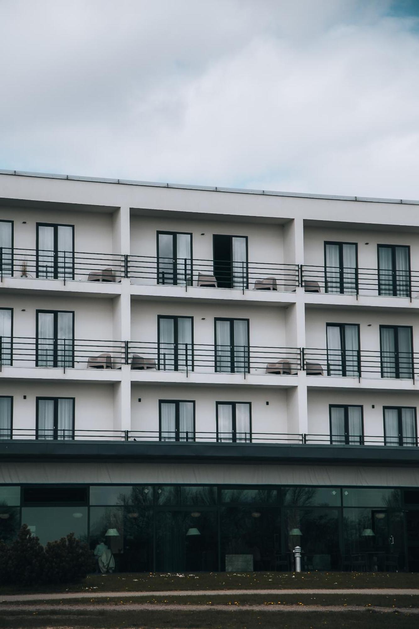 Oe Seaside Suites & Spa Kuressaare Exteriér fotografie